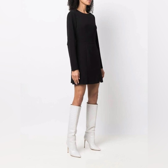 Open back dress by 12 Storreez - Picture 10 of 15